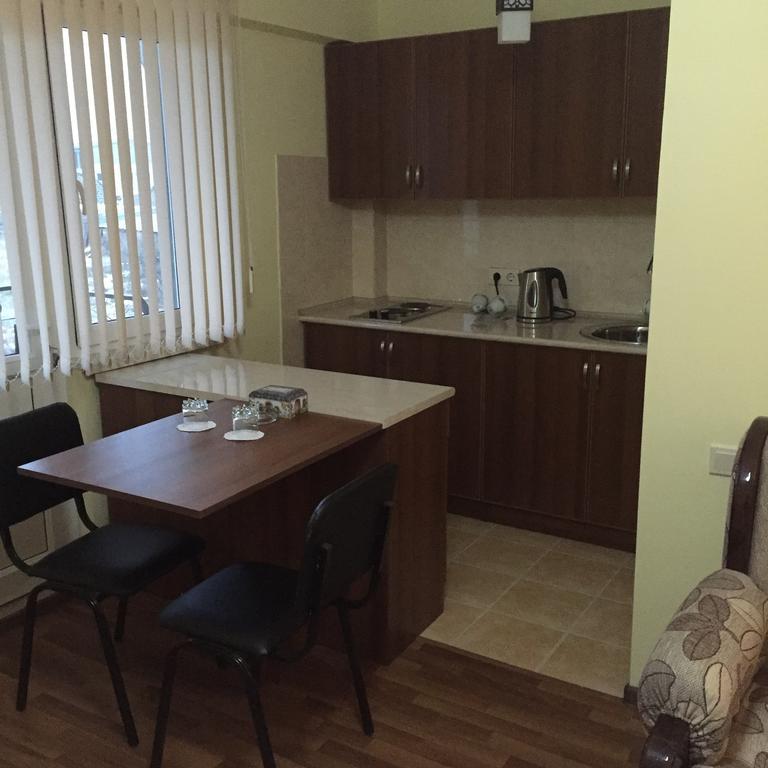 Anga Yerevan Apartments Kamer foto